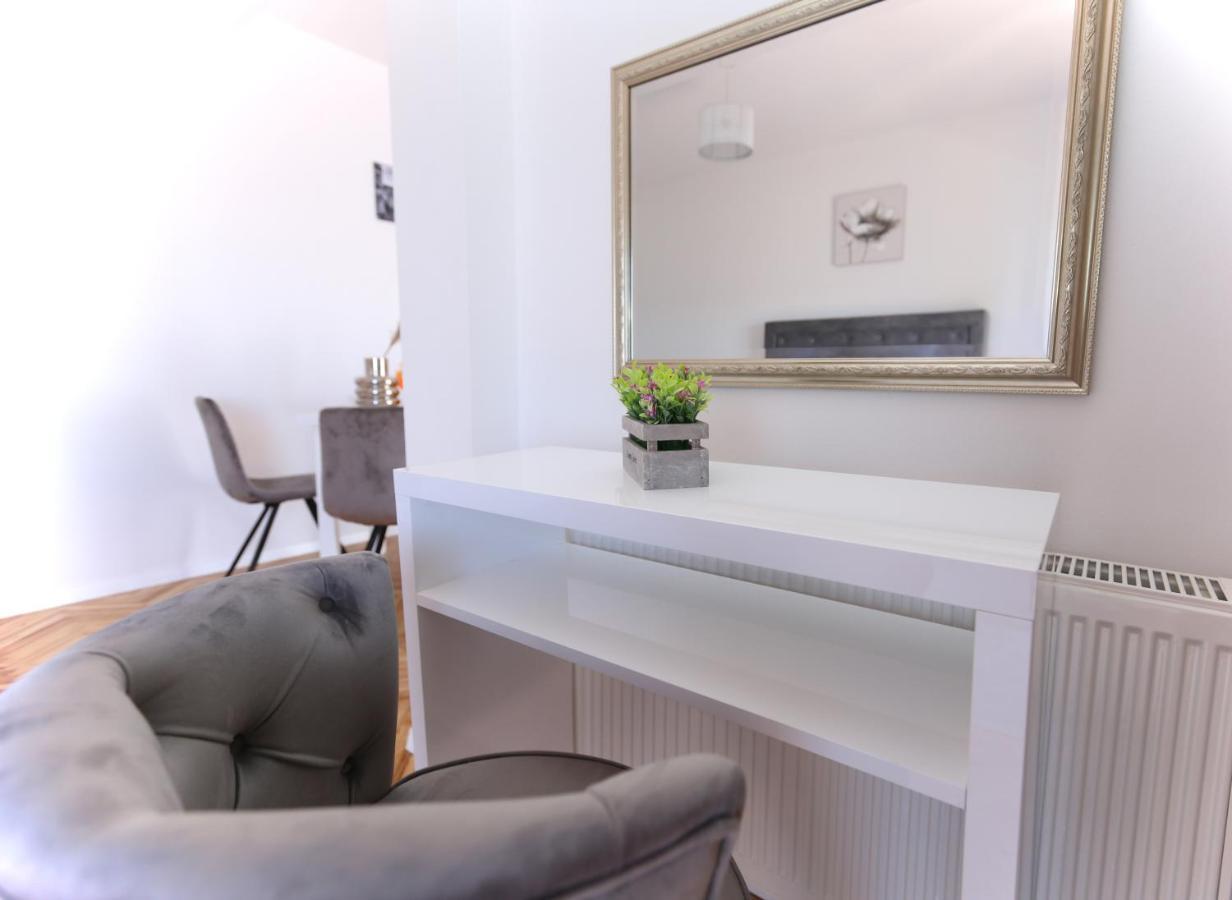 Apartmani Guto Podstrana Exterior photo